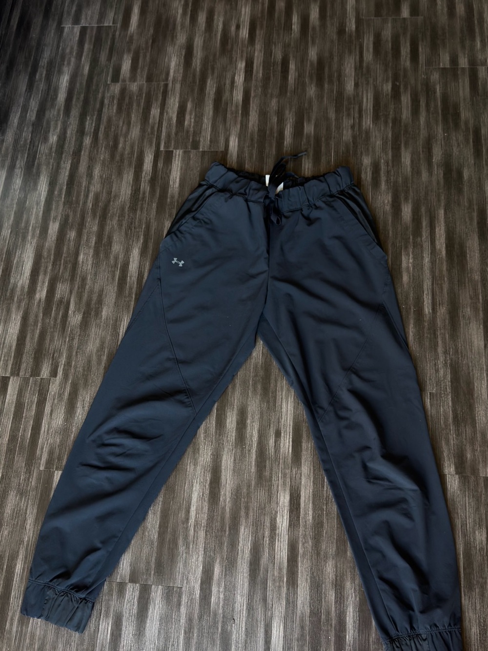 Under Armour women’s Black Athletic Jogger Pants size S/M